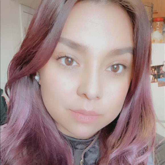 Meet your Posher, Karina - Picture 2 of 10